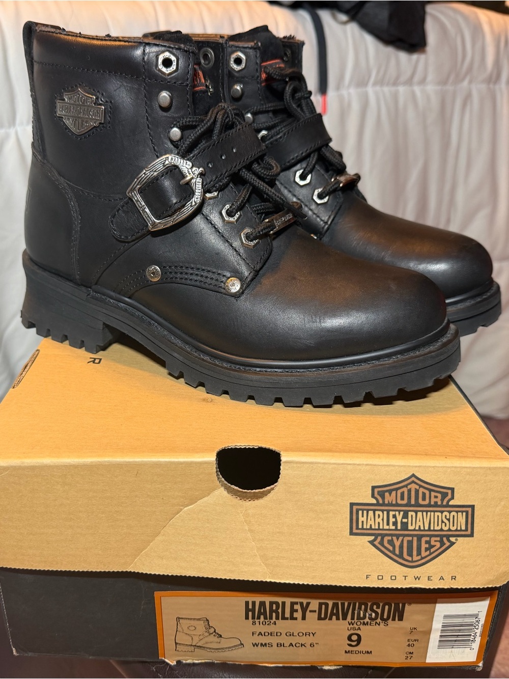 Womenās Harley Davidson Leather Riding Boots size 9